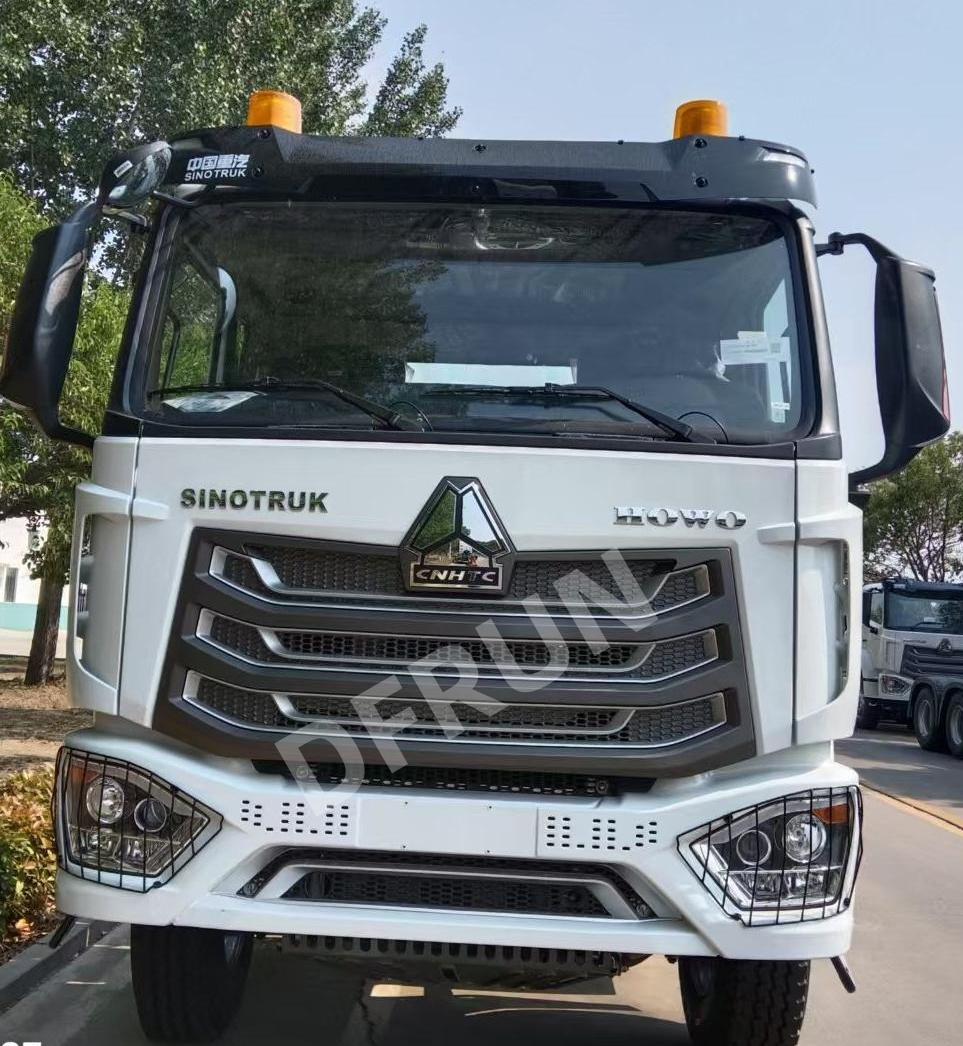 HOWO NX 400HP带警示灯1.jpg