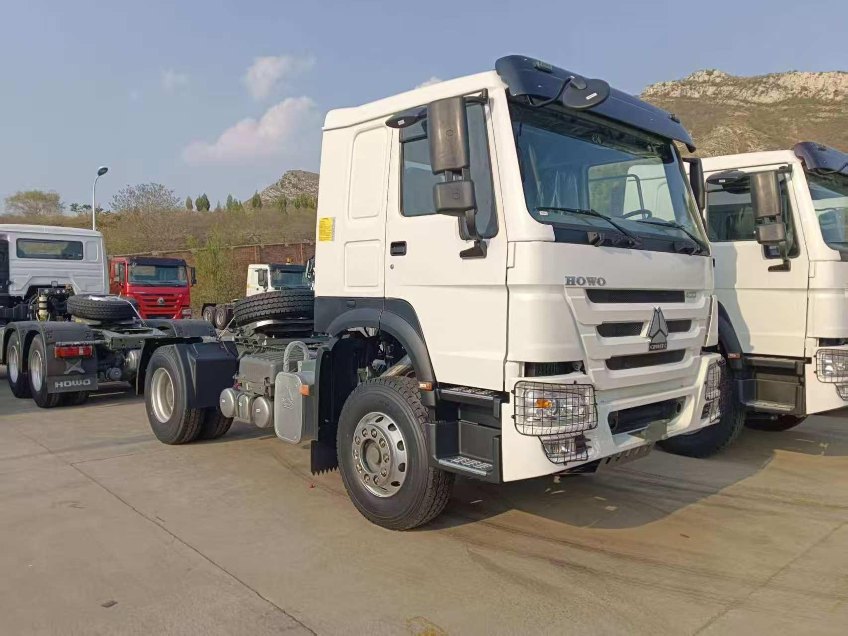 4x2 371HP SINOTRUK HOWO Tractor