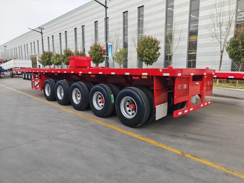 DFRUN nouvelle commnade de 5 essieux plateaux vers le Mali